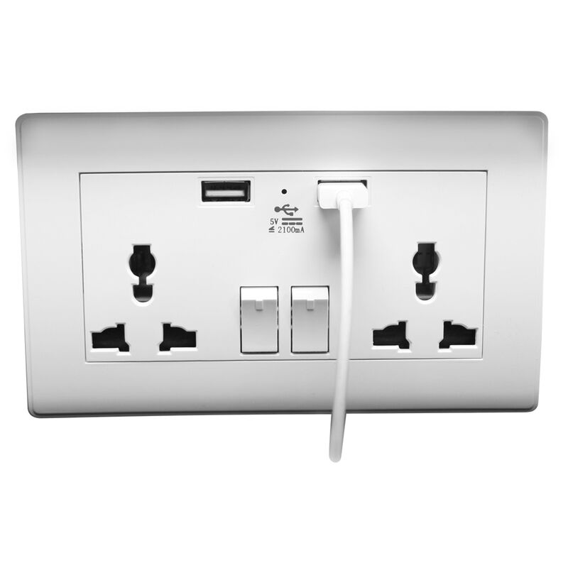 Q, Low Low - Table with Outlets image number null