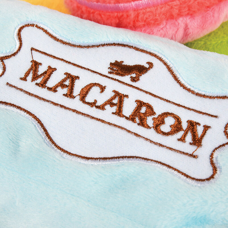 P.L.A.Y. Pet Lifestyle and You, Pup Cup Caf&eacute; - Mutt-a-rons image number null