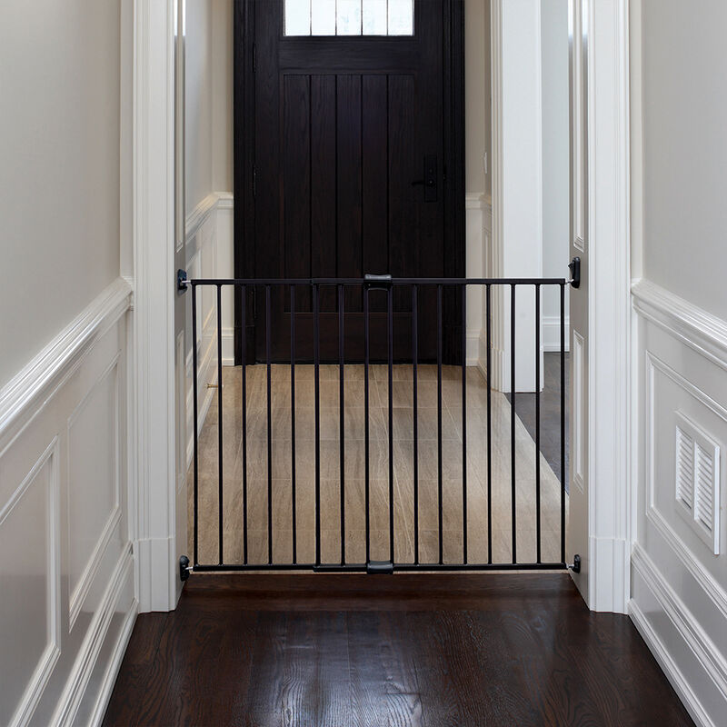 Finn & Winston, Expandable Metal Gate - Bronze image number null