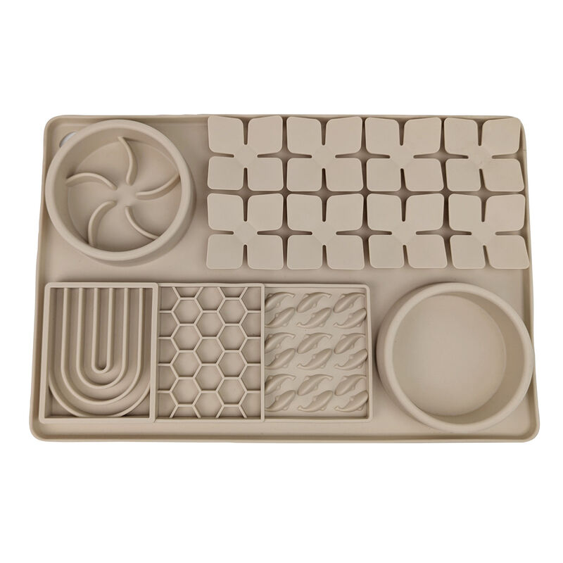 BeOneBreed Multi Textured Slow Feeder image number null