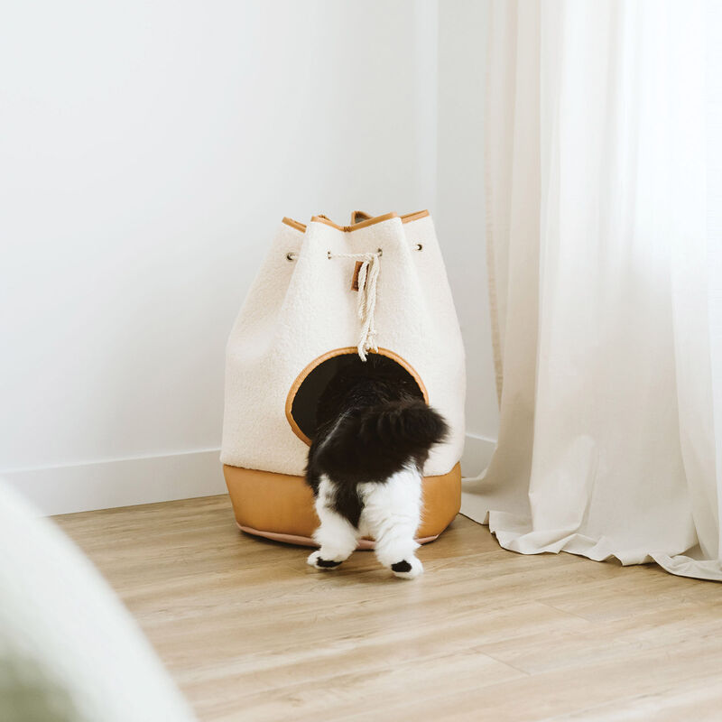 BeOneBreed, Sherpa and Faux Leather Hideout - Natural image number null