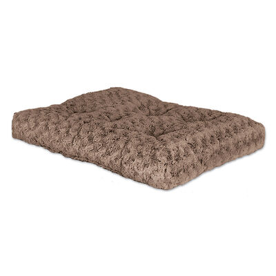 Mid West, Quiet Time Delux Bed, Ombre Swirl Fur - Taupe