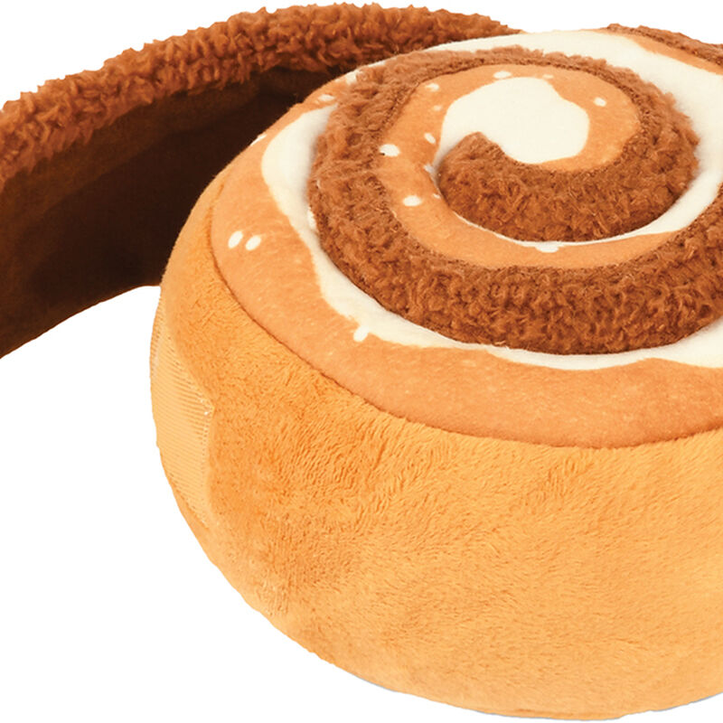 P.L.A.Y. Pet Lifestyle and You, Pup Cup Caf&eacute; - Cinnabone image number null