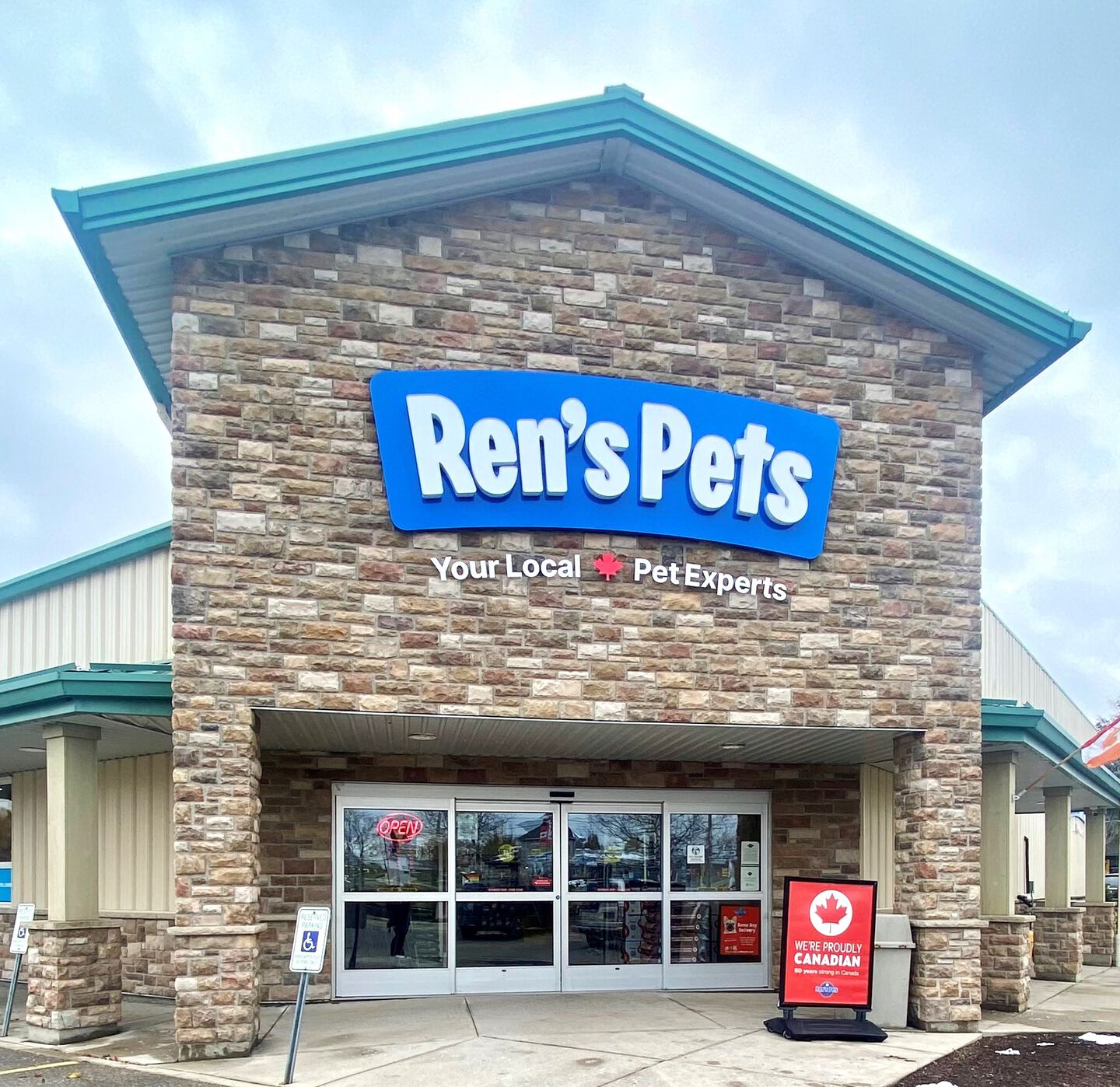 Ren's Pets renovated Kitchener store