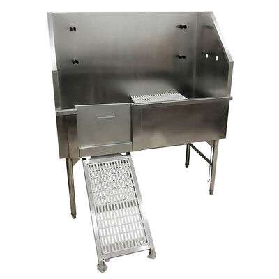 Q, Groom Tub - 50x26"
