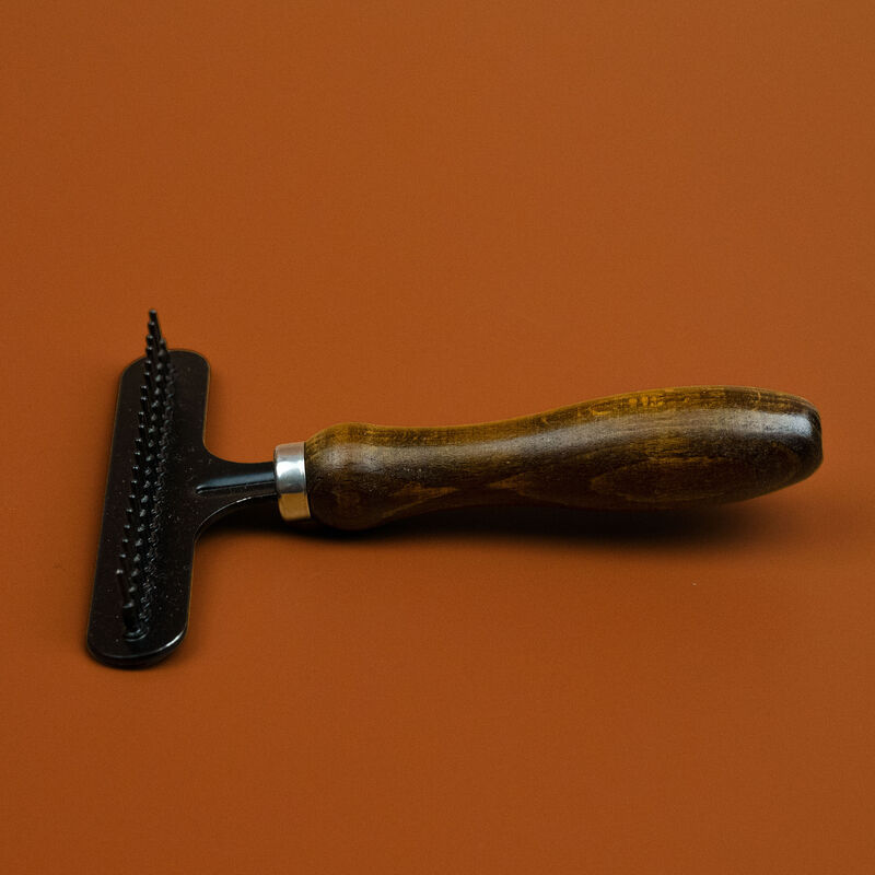 Tux, Studio Single Row Undercoat Rake &ndash; Dog Grooming Tool image number null